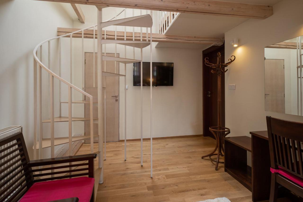 Hotel Beskid ミルフカ エクステリア 写真
